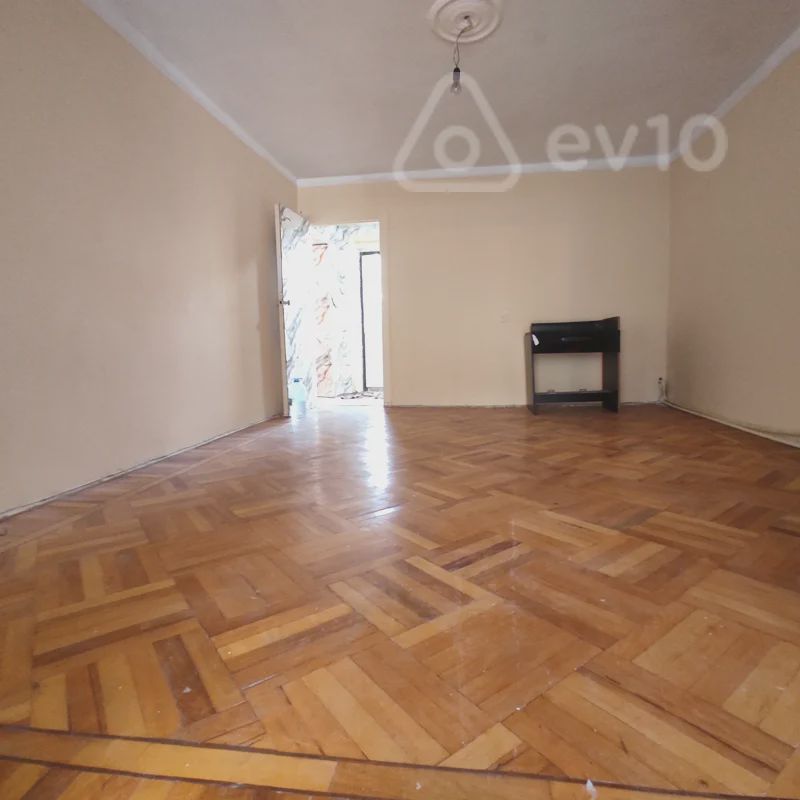 For sale: 2-room apartment (old building), 55 m² — Mənzil, Bakı (5)