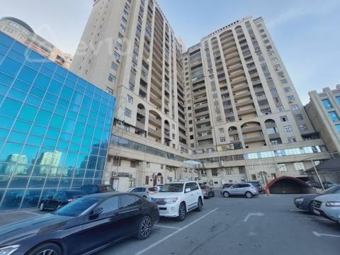 3 otaqlı mənzil, 105 m², Gülarə Qədirbəyova küçəsi — kirayə — 1 100 ₼ · 3 комн. · 105 м² · 18/21 этаж · Баку, Nərimanov · Mənzil 3 otaqlı mənzil, 105 m², Gülarə Qədirbəyova küçəsi — kirayə — Баку