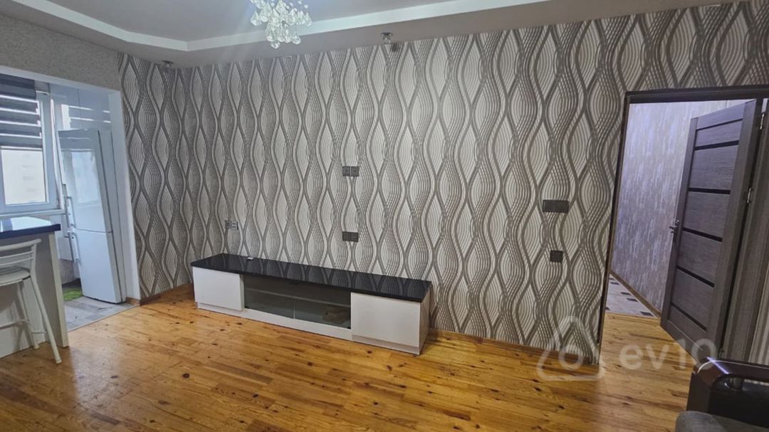 For rent: 2-room apartment (old building), 50 m² — Mənzil, Bakı (9)
