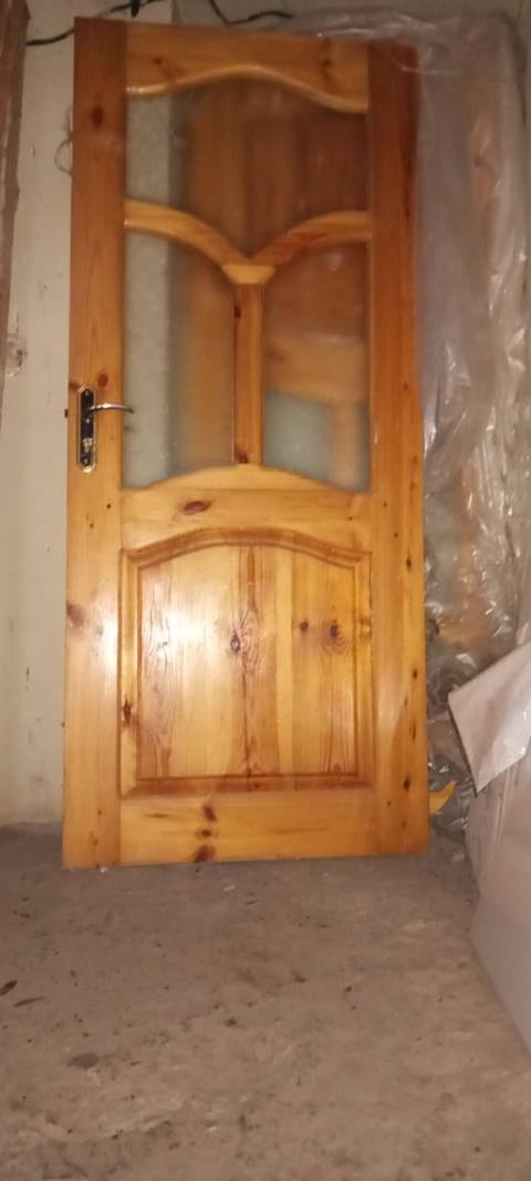 Ağac iç qapı – şüşəli dizayn - Material: təbii ağac (şalban naxışlı) — Бейлаган