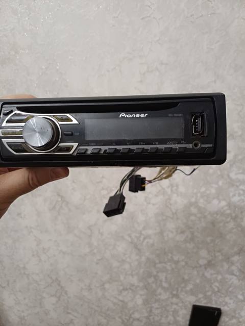 Pioneer DEH-1500UBA avtomobil maqnitola Xüsusiyyətlər: - 1-DIN ön — 30 ₼ · Gabala · Avtomobil akustikası Pioneer DEH-1500UBA avtomobil maqnitola Xüsusiyyətlər: - 1-DIN ön — Gabala