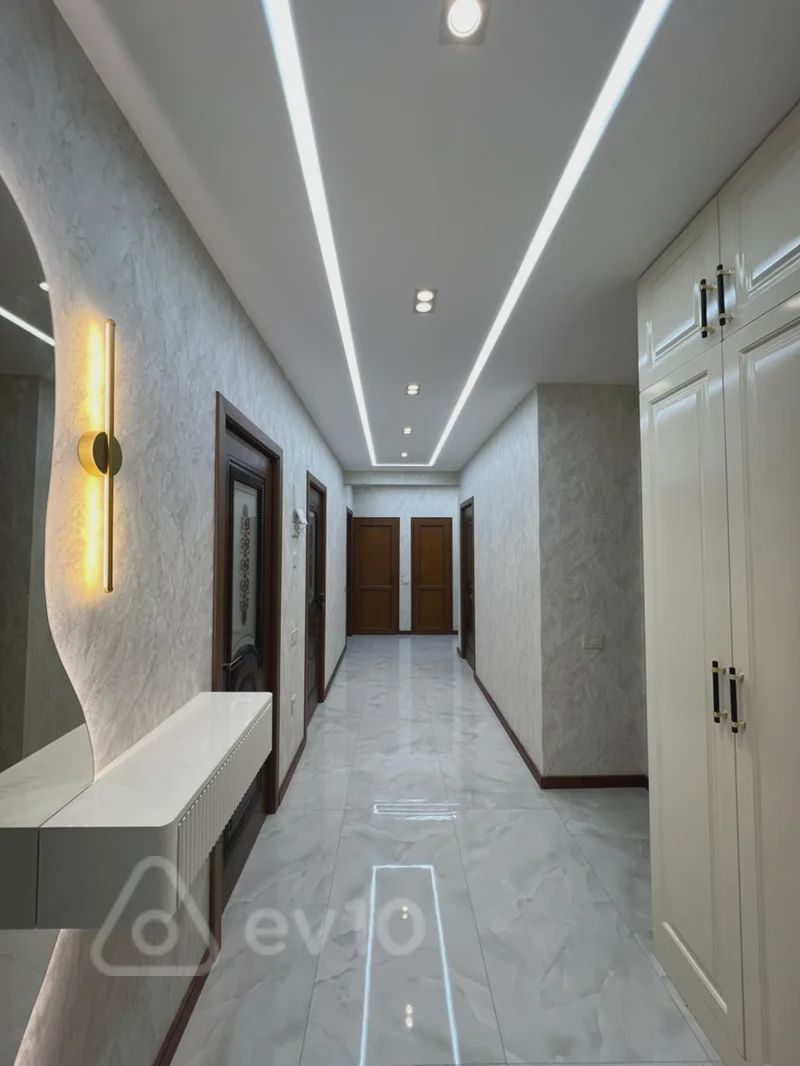 For sale: apartment (old building), 120 m² — Mənzil, Bakı