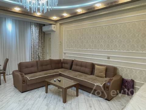 3 otaqlı mənzil, 150 m², Nefciler — kirayə — Bakı