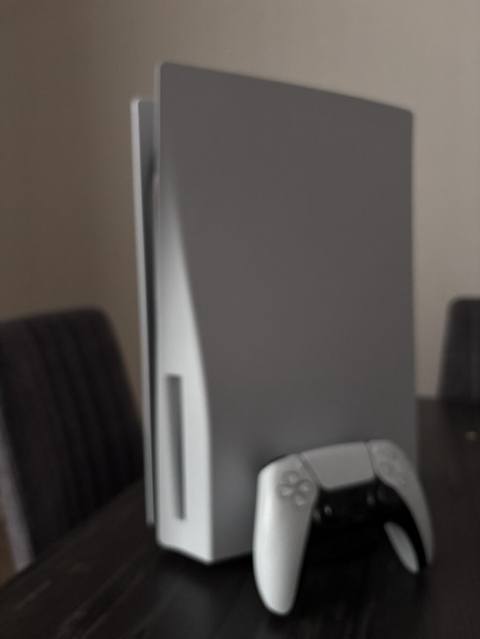 PlayStation 5 oyun konsolu (disk versiyası) + DualSense idarəetmə — Baku