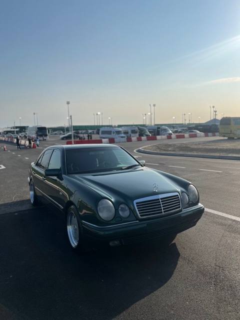 Mercedes E 200, 2.0 L, 1999 il, 318 000 km — 11 500 ₼ · Baku · Avtomobillər Mercedes E 200, 2.0 L, 1999 il, 318 000 km — Baku
