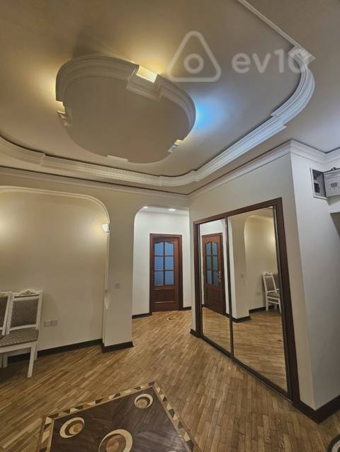 4 otaqlı mənzil, 150 m², Cəfər Xandan küç. — kirayə — Bakı
