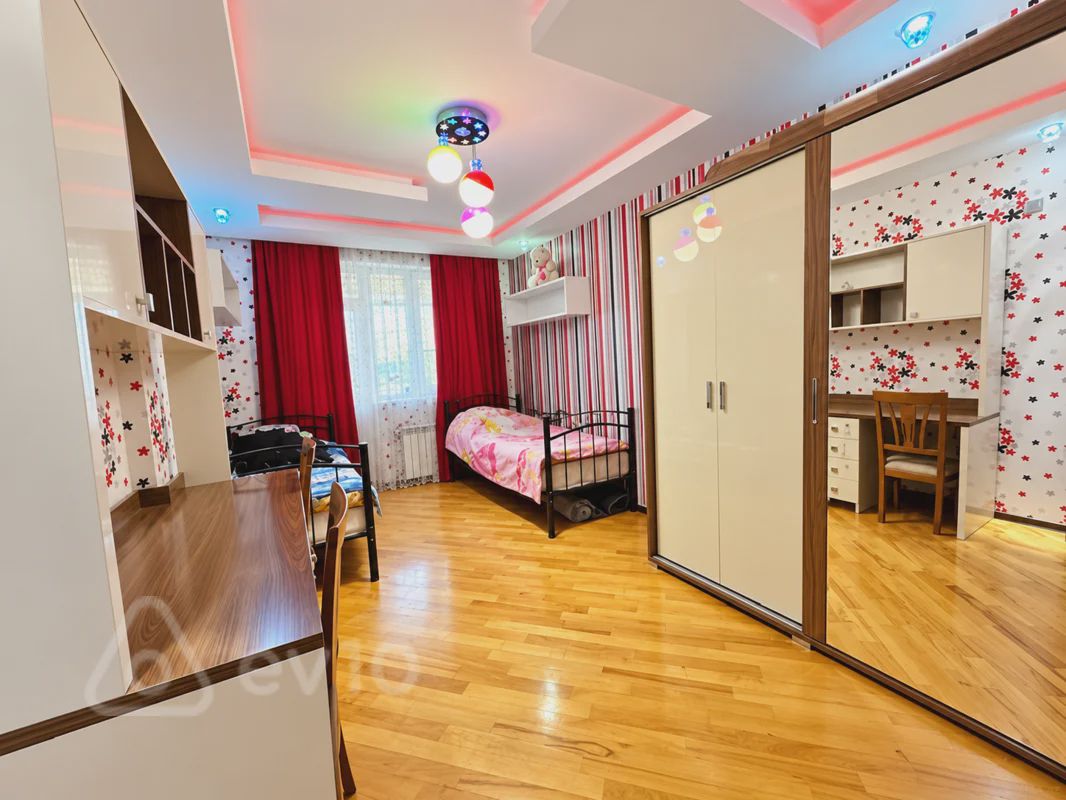 For sale: 3-room apartment (new building), 135 m² — Mənzil, Bakı (6)