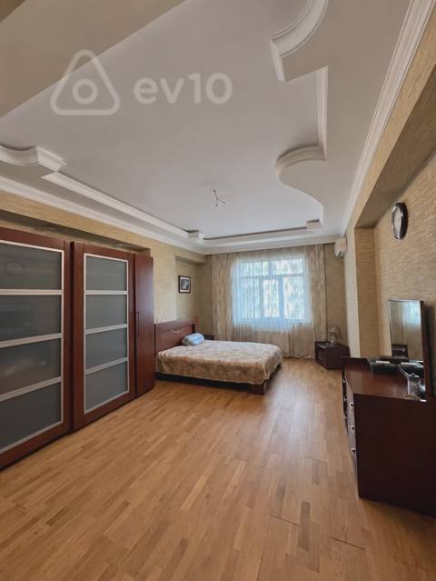 2 otaqlı mənzil, 90 m², General M.Həmidov küçəsi — Bakı