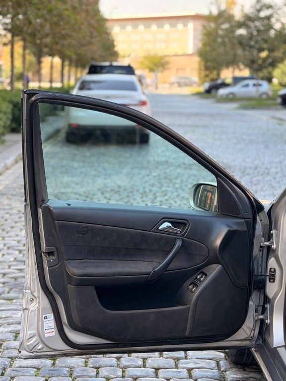Mercedes C-Class, 2.2 L, 2002, 390 000 km — Avtomobillər, Bakı (8)