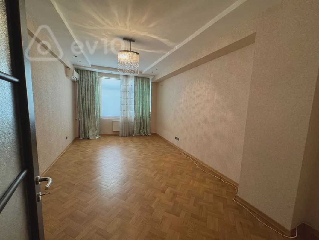 Kiralık 3 odalı daire (yeni bina), 150 m² — Mənzil, Bakı (5)