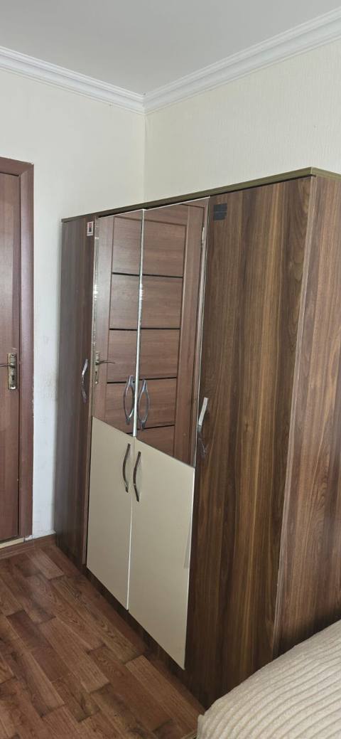Dolab – 3 qapılı, aynalı model - Material: laminat/LDSP, ağac — Baku