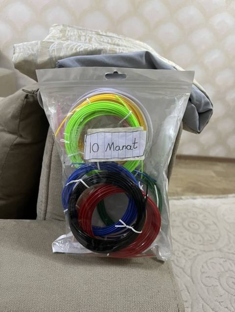 Rəngarəng 3D qələm/plastik filament dəsti - Paket şəklində, asma üçün — Baku
