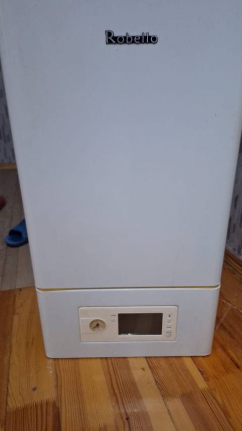 Robello 24 kW divar tipli kombi - İsitmə və isti su üçün iki konturlu — Bakı