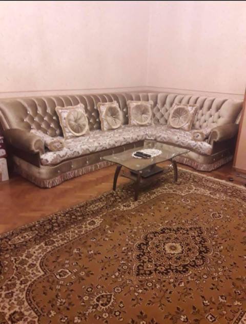 Divan, İşlənmiş — Баку