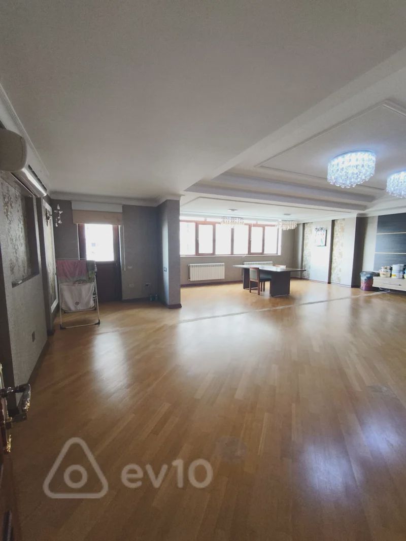 For sale: 4-room apartment (new building), 218 m² — Mənzil, Bakı (4)