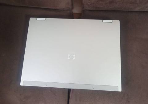 HP Compaq biznes seriyalı noutbuk - Korpus: gümüşü-metal örtük — Baku