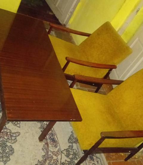 Retro mebel dəsti – 1960–1970-ci illər Tərkibi: - 2 ədəd qoltuqlu — Shamkir