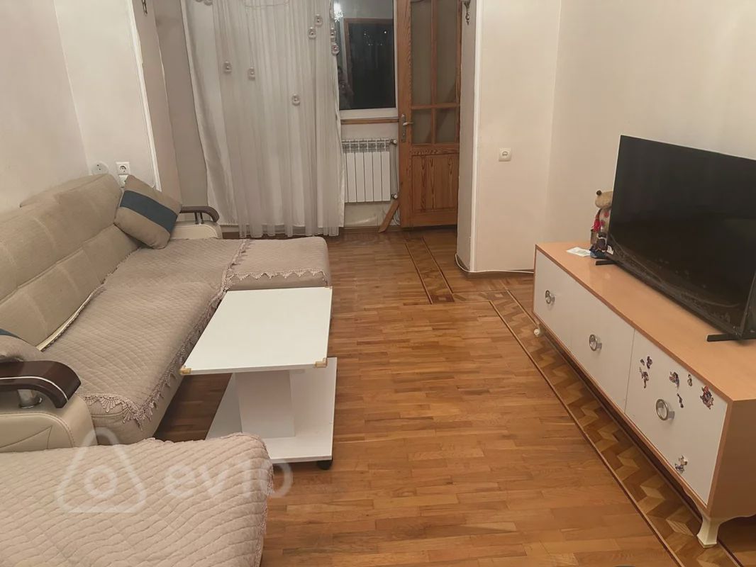 For rent: 2-room apartment (old building), 50 m² — Mənzil, Bakı (11)