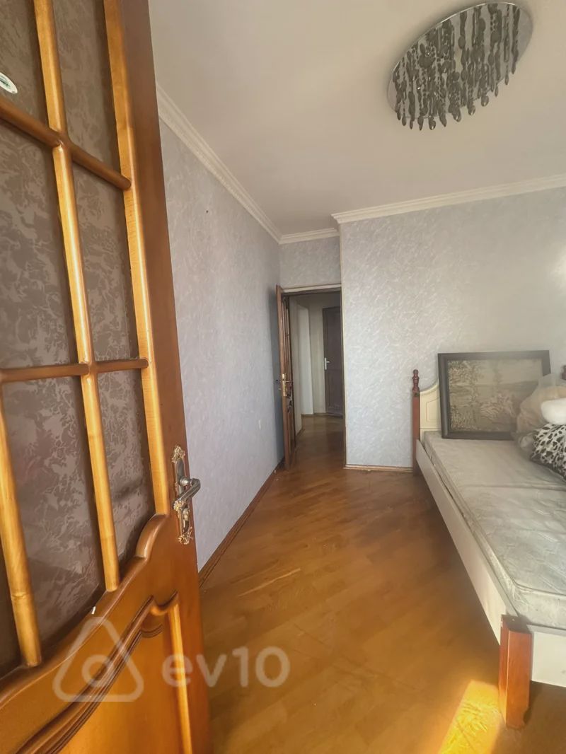 For rent: 2-room apartment (old building), 65 m² — Mənzil, Bakı (3)