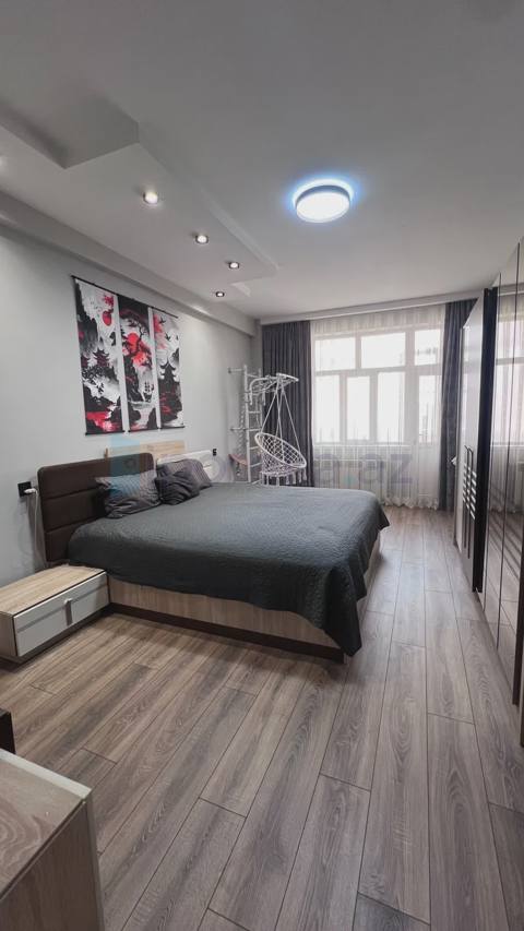 Satılır: 3 Otaq, Yeni tikili, 122.00 m² — Valeh müəllim — ბინა