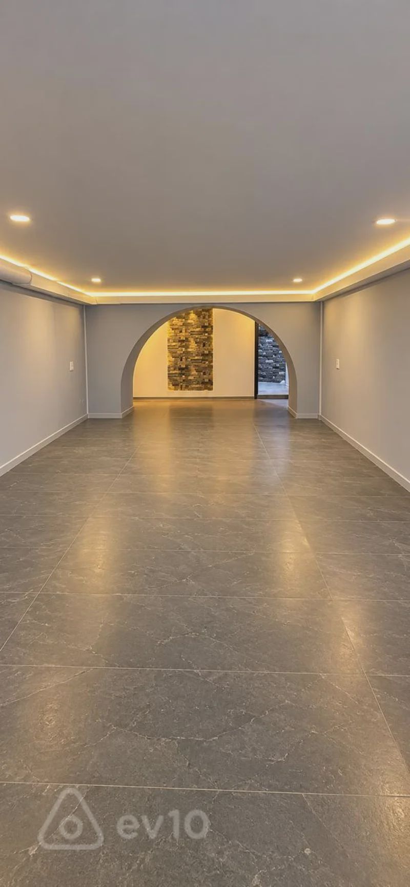 Продаётся коммерческий объект, 179 м² — Əmlak, Bakı (2)