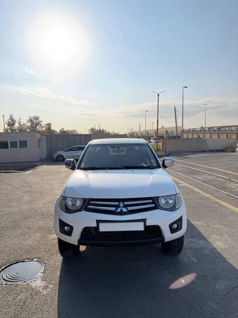 Mitsubishi L200, 2.5 L, 2014 il, 430 000 km — Baku
