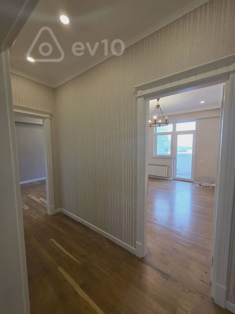 For sale: 4-room apartment (new building), 220 m² — Mənzil, Bakı (8)