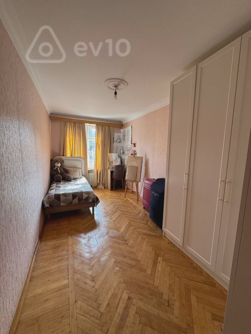 For sale: 3-room apartment (old building), 71 m² — Mənzil, Bakı (9)
