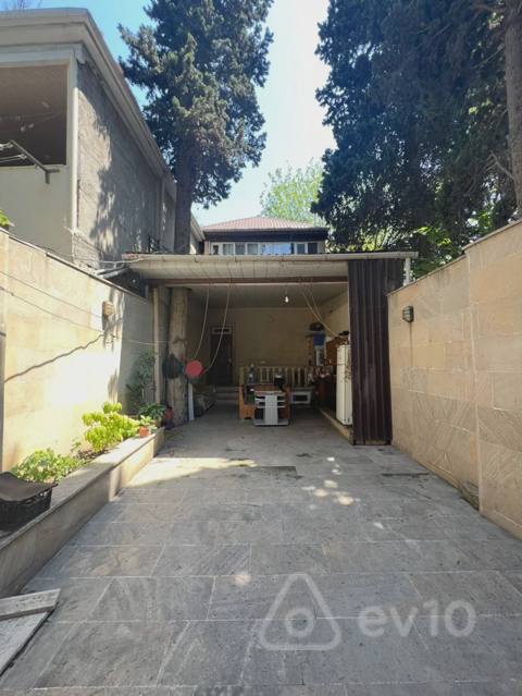 5 otaqlı həyət evi, 250 m², Natavan Həbibi 33 — Bakı