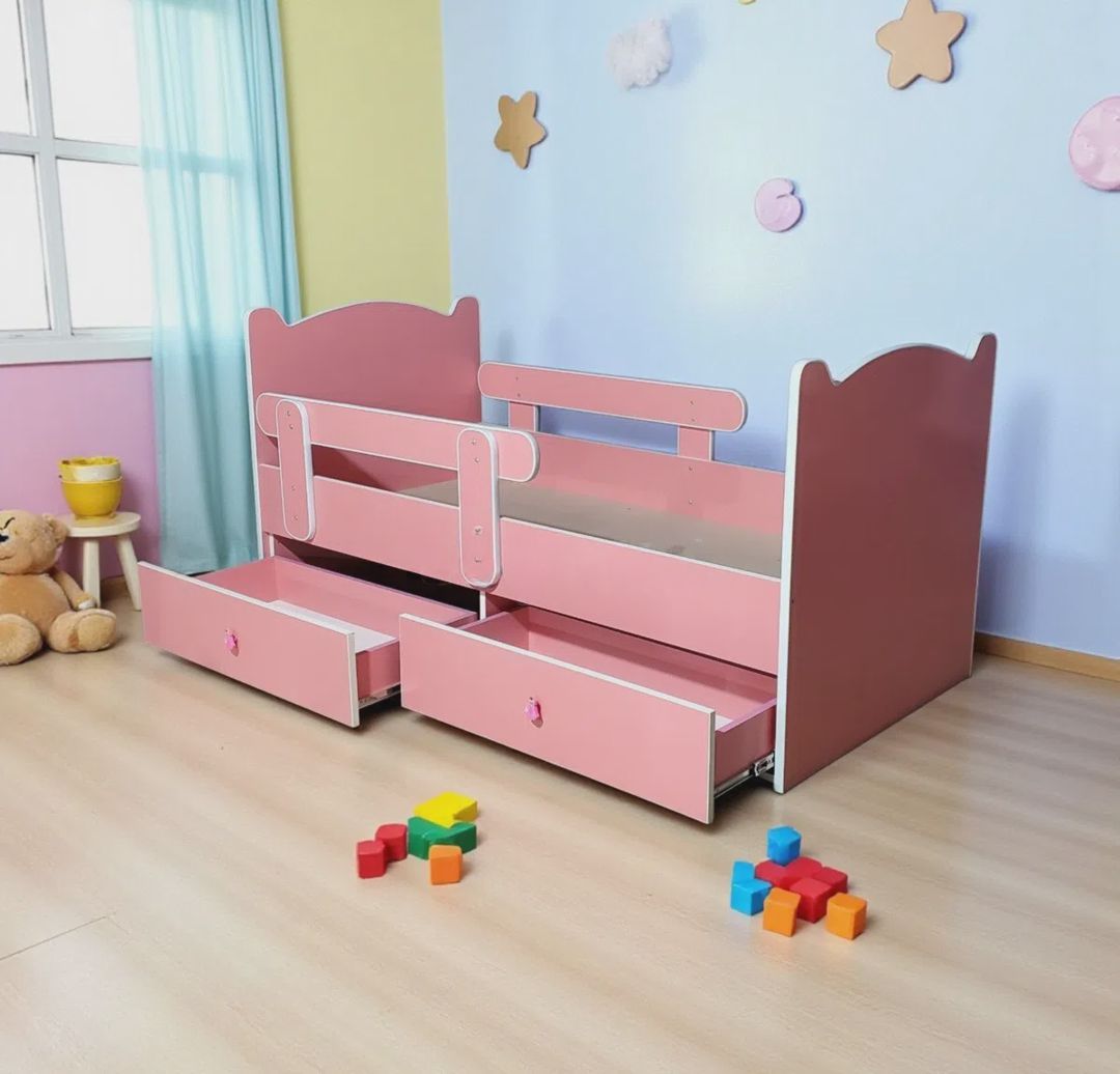Uşaq çarpayı Açıq qırmızı rəng — Mebel, Bakı