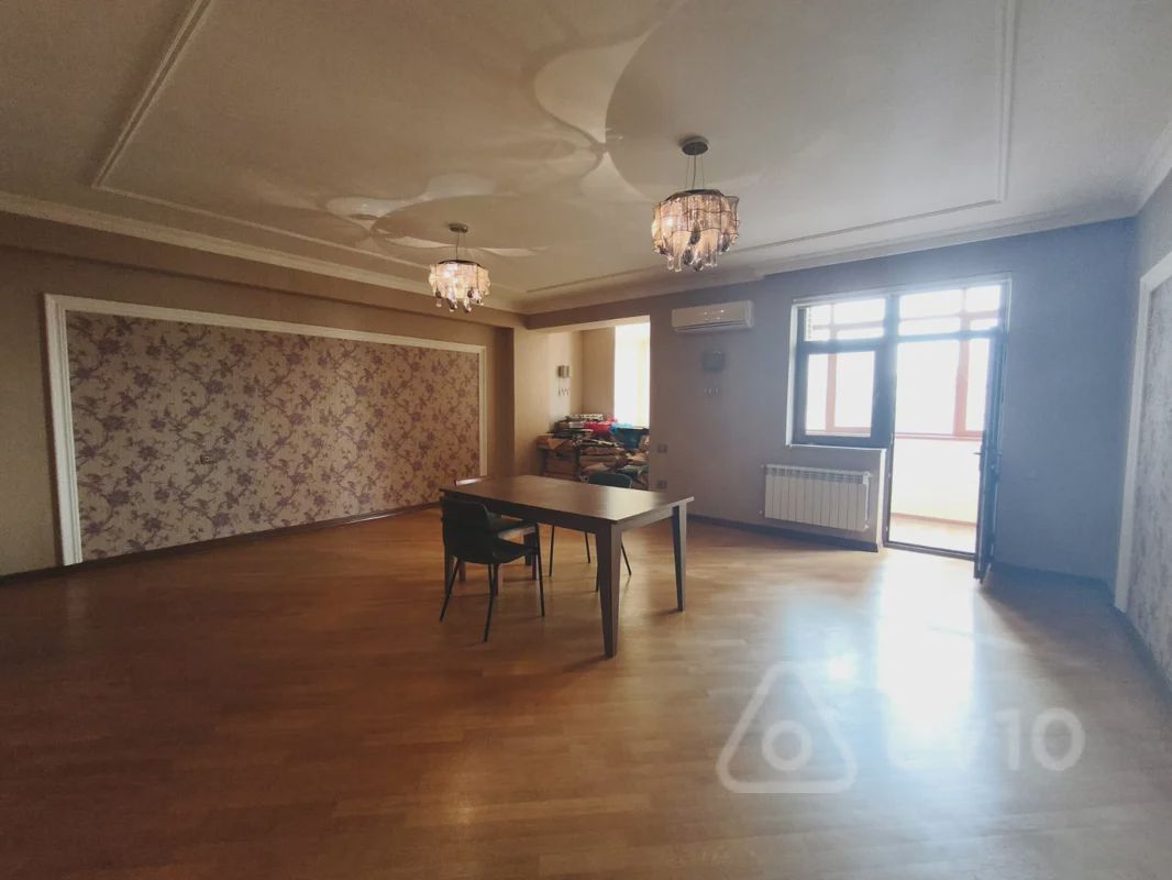 For sale: 4-room apartment (new building), 218 m² — Mənzil, Bakı (5)