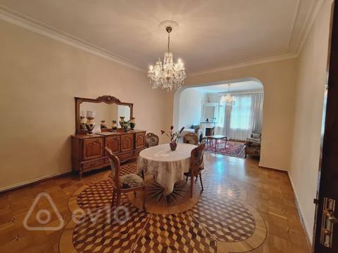 4 otaqlı mənzil, 200 m², Aga Nemətulla — 350 000 ₼ · 4 xonali · 200 m² · 3/4 qavat · Баку, Nərimanov · Mənzil 4 otaqlı mənzil, 200 m², Aga Nemətulla — Баку