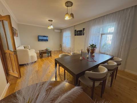 Satılır: 5 Otaq, Köhnə tikili, Səbail r., Badamdar q., 95.00 m² — Bakı