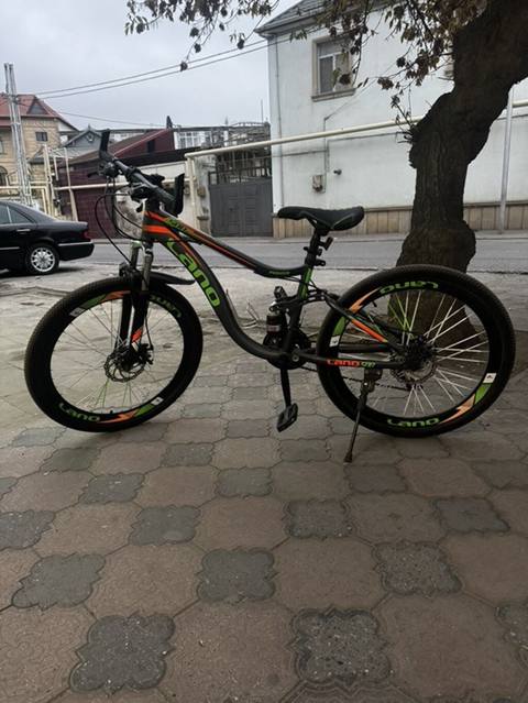 Şəhər və yüngül off-road sürüşləri üçün komplekt: velosiped + skuter — 100 ₼ · Bakı · Yol velosipedləri Şəhər və yüngül off-road sürüşləri üçün komplekt: velosiped + skuter — Bakı