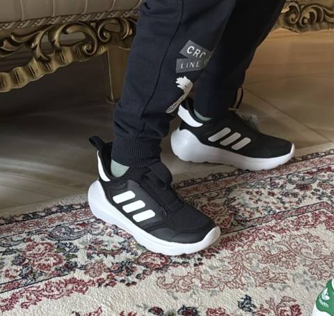 Rəng - Qara Krossovkalar, Adidas, Ölçü: 32, Uniseks — 35 ₼ · Baku · Uşaq ayakkabısı Rəng - Qara Krossovkalar, Adidas, Ölçü: 32, Uniseks — Baku