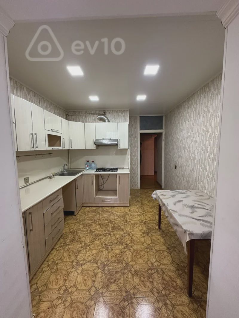 For rent: 3-room apartment (old building), 78 m² — Mənzil, Bakı (4)