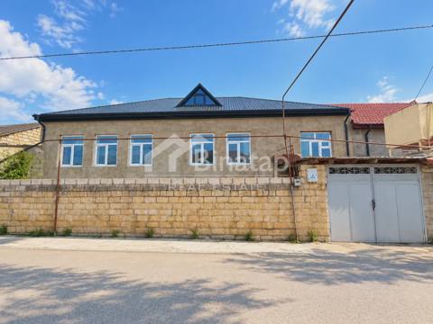 Satılır 3 otaqlı həyət evi / bağ evi 251.4 m², Quba rayonu — Bakı