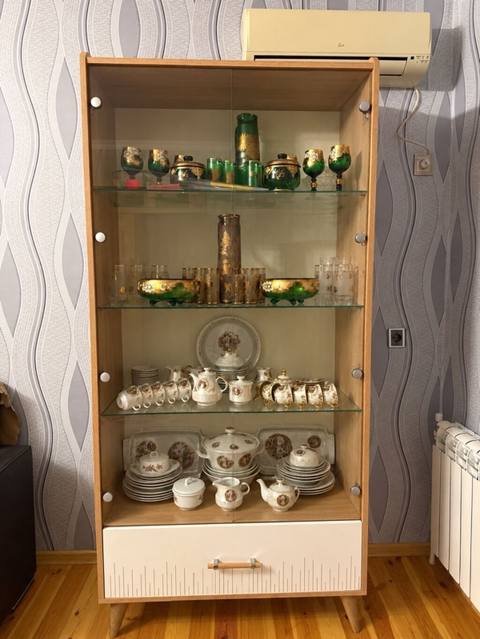 Şüşəli dolab vitrini, İşlənmiş, Ödənişli çatdırılma — Saatly
