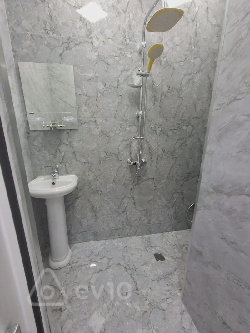 For sale: 2-room apartment (old building), 36 m² — Mənzil, Bakı (3)