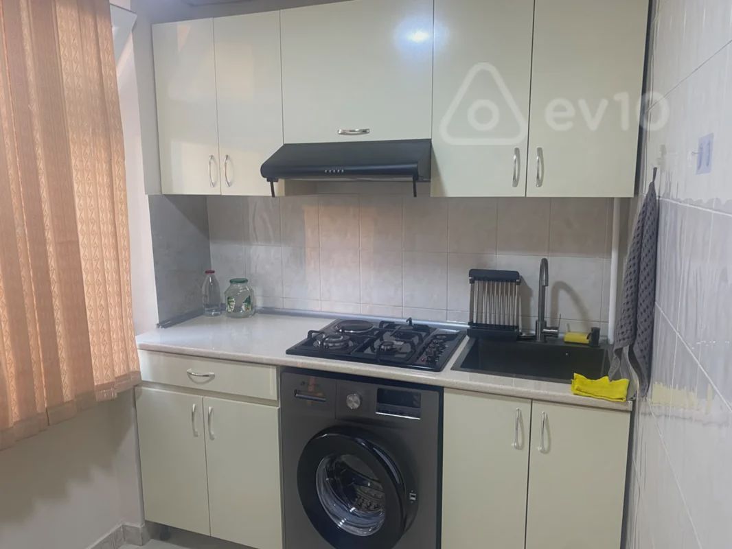 For rent: 2-room apartment (old building), 60 m² — Mənzil, Bakı (6)