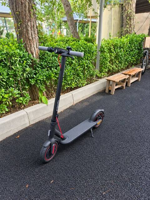 Xiaomi elektrik skuter - Model xətti: Xiaomi Mi/Essential/Pro — 500 ₼ · Bakı · Skuterlər Xiaomi elektrik skuter - Model xətti: Xiaomi Mi/Essential/Pro — Bakı