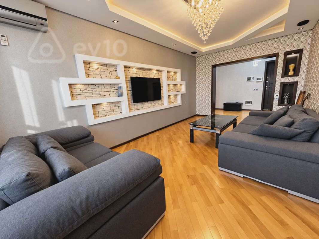 For sale: 3-room apartment (new building), 135 m² — Mənzil, Bakı (2)
