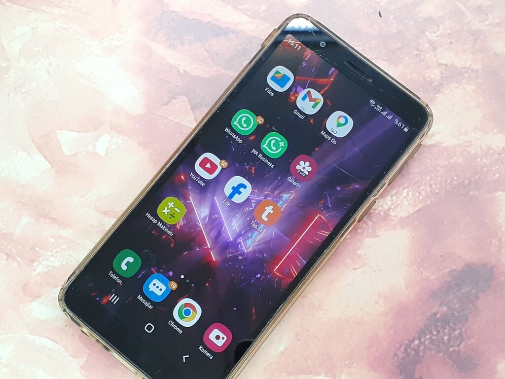 Samsung Galaxy A01 Core, 16 GB, rəng - Qara, Zəmanət, Düyməli, Sensor
