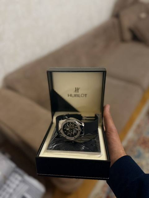 Hublot qol saatı – orijinal qutuda - Model: Skeleton üslublu mexanizm — Saray