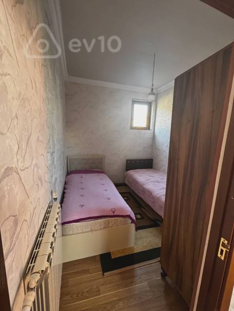 2 otaqlı həyət evi, 35 m², Yasamal rayonu Zaur Kərimov küçəsi — kirayə — 500 ₼ · Baku · Ev, villa 2 otaqlı həyət evi, 35 m², Yasamal rayonu Zaur Kərimov küçəsi — kirayə — Baku