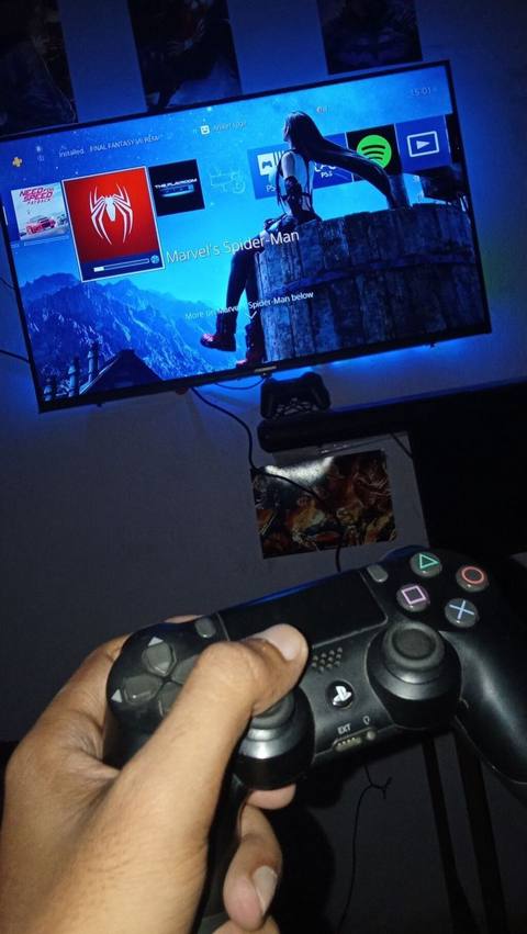 PlayStation 4 oyun konsolu üçün DualShock 2 ədəd pult Oyunlar var — 220 ₼ · Bakı · Oyun konsolları PlayStation 4 oyun konsolu üçün DualShock 2 ədəd pult Oyunlar var — Bakı