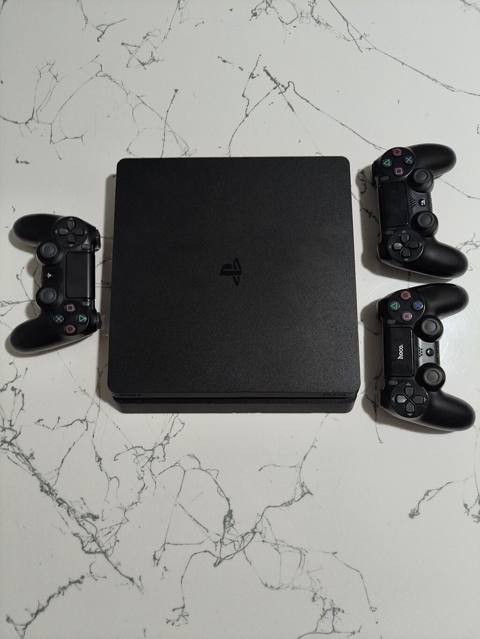 Ps4 slim 1tb 10 məhşur oyunlu praşfka deyil 10 Ən məhşur oyunlarla — Bakı
