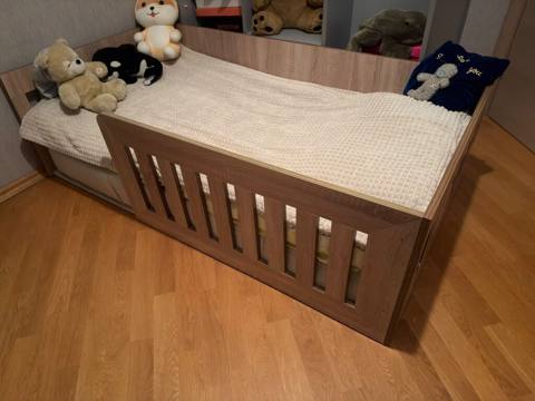 Montessori kravat 150 azn satilir prablemi yoxdu yaxsi — Baku