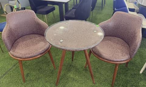 Masa Açıq qırmızı rəng — 450 ₼ · Mebel Masa Açıq qırmızı rəng
