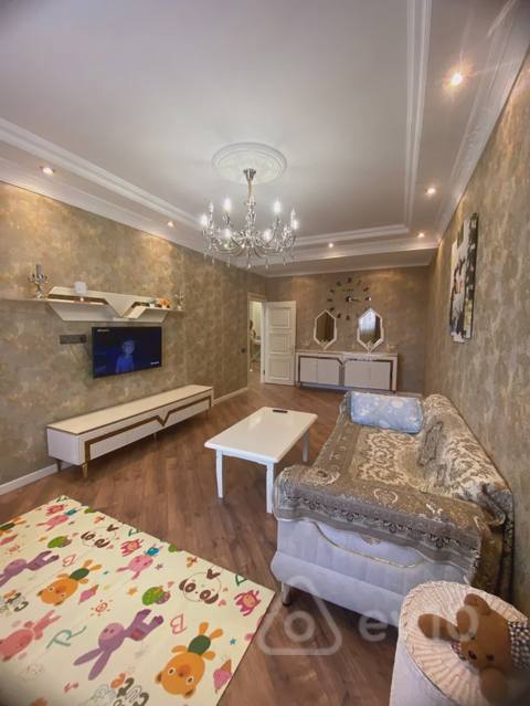 3 otaqlı mənzil, 135 m², Murad Mirzəyev küç — 285 000 ₼ · 3 xonali · 135 m² · 4/12 qavat · Баку, Yasamal · Mənzil 3 otaqlı mənzil, 135 m², Murad Mirzəyev küç — Баку